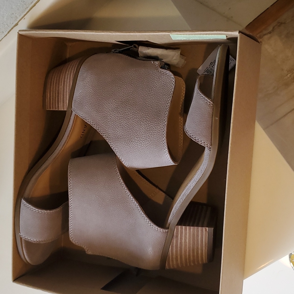 Leather heeled sandals new in box